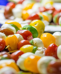 Receita Tradicional Chinesa de Tanghulu: Frutas Caramelizadas no Espeto – Uma Doçura Autêntica