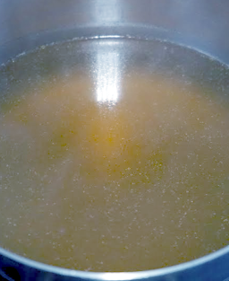 Caldo Shoyu (醤油だし – Shōyu Dashi)
