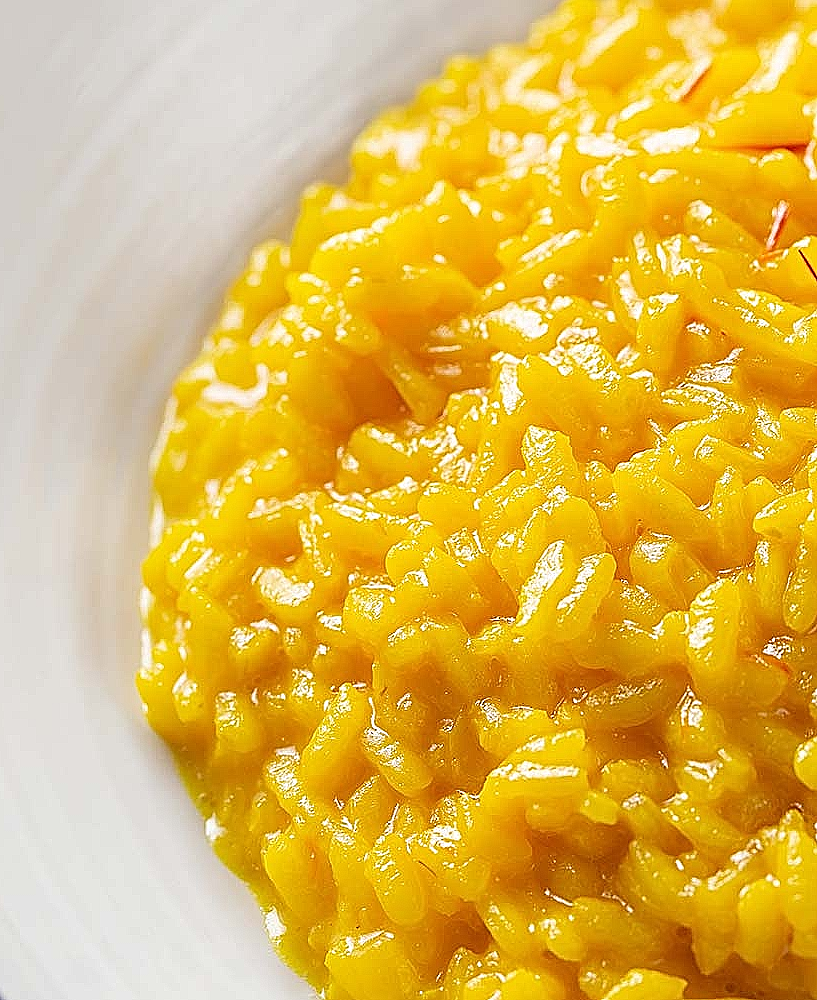 Klassiskt recept på Risotto alla Milanese i ny tappning: smaker från en svunnen tid för en ikonisk rätt