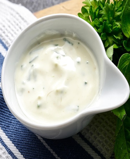 Recept på Tartarsås enligt Auguste Escoffier (baserad på hemlagad majonnäs)