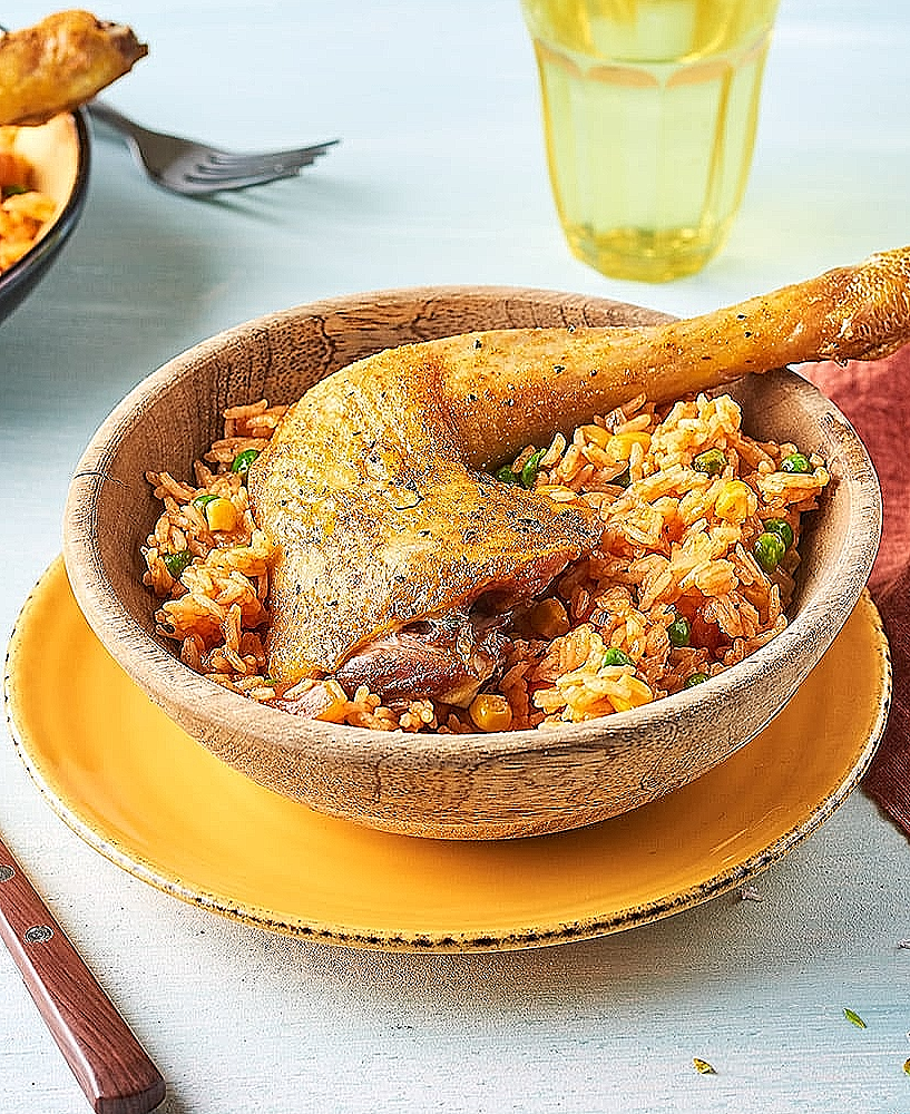 Riz au Gras lub Jollof Rice z kurczakiem — autentyczny przepis wolof z Afryki Zachodniej Stara wersja wolof / Afryka Zachodnia