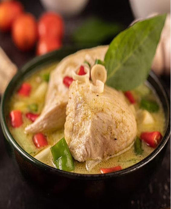 Poulet en ragoût au lait caillé – Recette Peul / Fulani traditionnelle