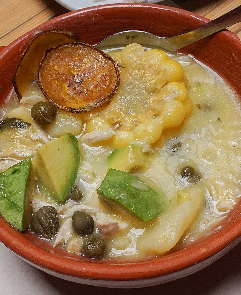 Ajiaco Kolumbijskie (Colombia) – Tradycyjna zupa z kurczaka