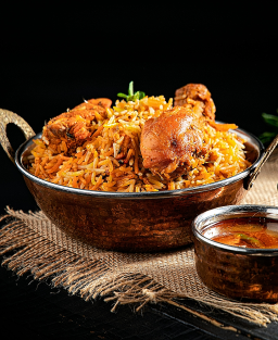Chicken Biryani (चिकन बिरयानी) — Αυθεντική Συνταγή, Ιστορία και Περιφερειακές Παραλλαγές