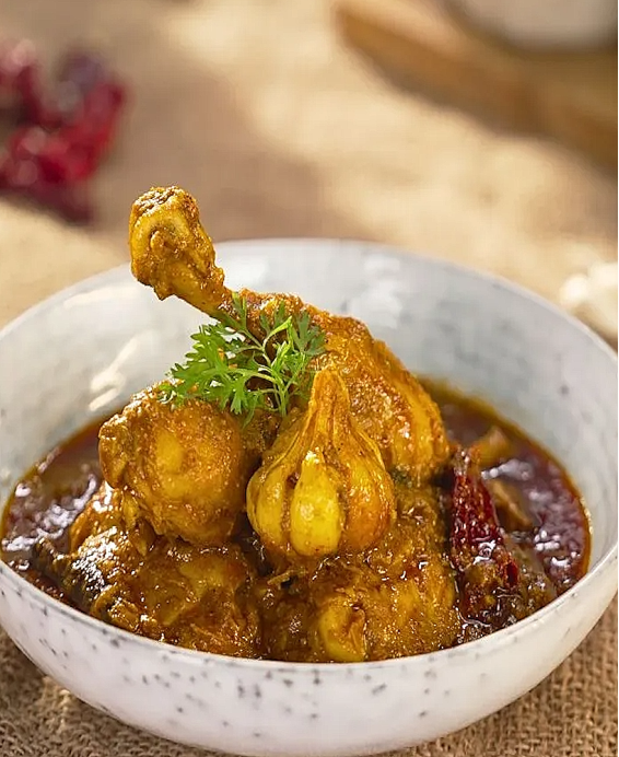 Chicken Curry (चिकन करी) — Poulet au Curry Indien (मसालेदार मुरग़ी), Recettes Authentiques, Histoire et Variations Régionales