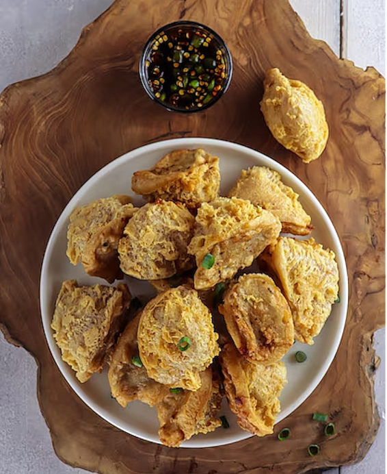 Tahu Bakso – Tofu farci aux boulettes de viande (ou version végétarienne) • Recette traditionnelle indonésienne