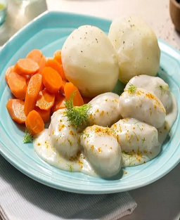 Fiskeboller norvégiennes traditionnelles (boulettes de poisson, recette rurale)