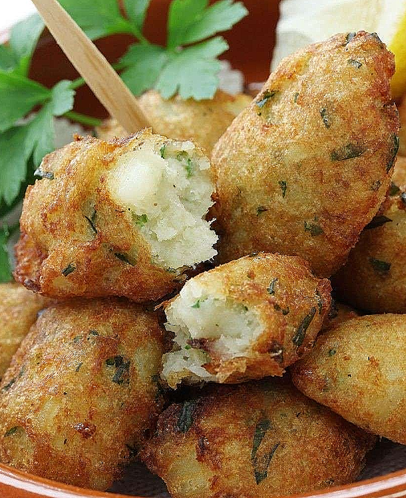 Bolas de Bacalao à la galicienne (Boliñas de Bacallau á galega)