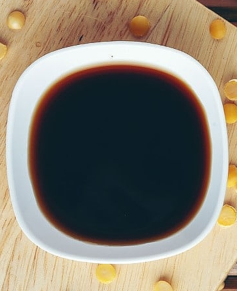Ricetta tradizionale della salsa di soia coreana (Ganjang) a partire da blocchi fermentati di Meju