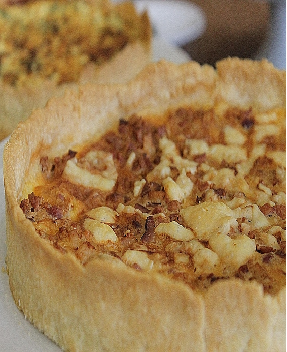 Quiche Lorraine Traditionnelle : Recette Historique du Moyen Âge pour une Cuisine Authentique