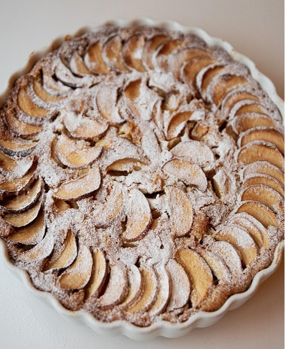 Recette détaillée de la Tarte Normande, réalisée selon les techniques précises et professionnelles de l’école hôtelière CAP.