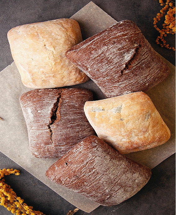 La ciabatta : son origine italienne, sa recette traditionnelle au levain et toutes ses variantes savoureuses à découvrir