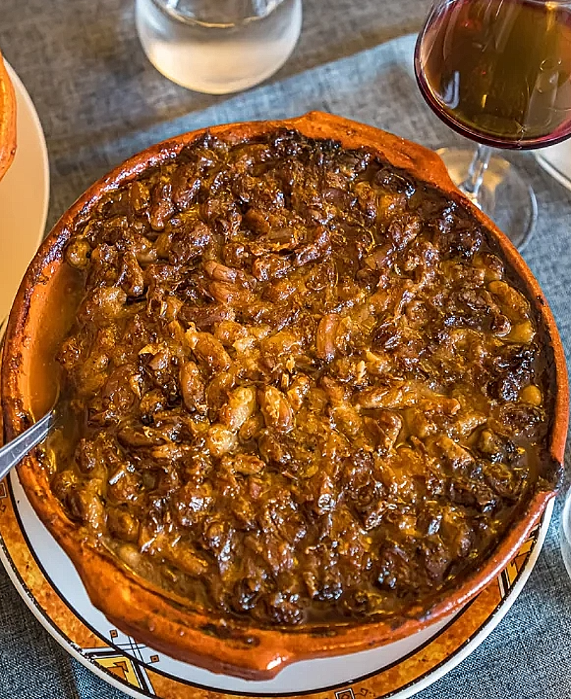 Recipe from the Confraternity of Toulouse Cassoulet — traditional “Moustache” style