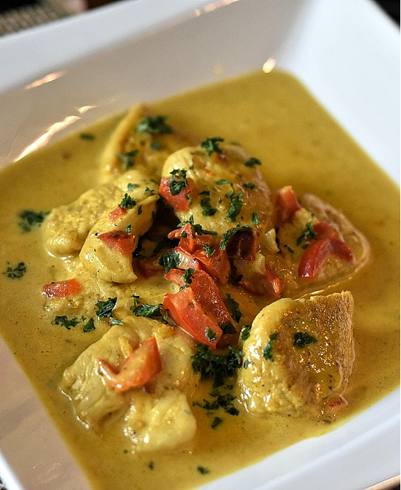 Recette Ajam Paniki : ailes de poulet indonésiennes au lait de coco à la sauce Paniki traditionnelle