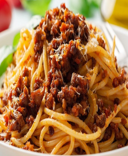 Spaghetti al Ragù Bolognese Le mijoté de viande le plus célèbre du monde