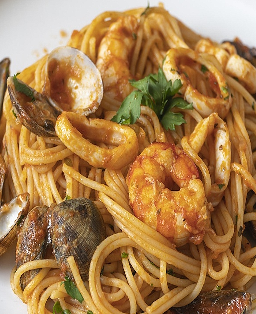Pasta con Mariscos al Estilo Chileno Pâtes aux fruits de mer et merkén — Chili