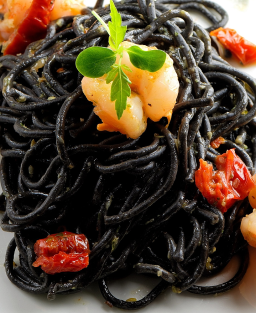 Espagueti con Mole Negro Spaghetti au mole negro de Oaxaca — Mexique